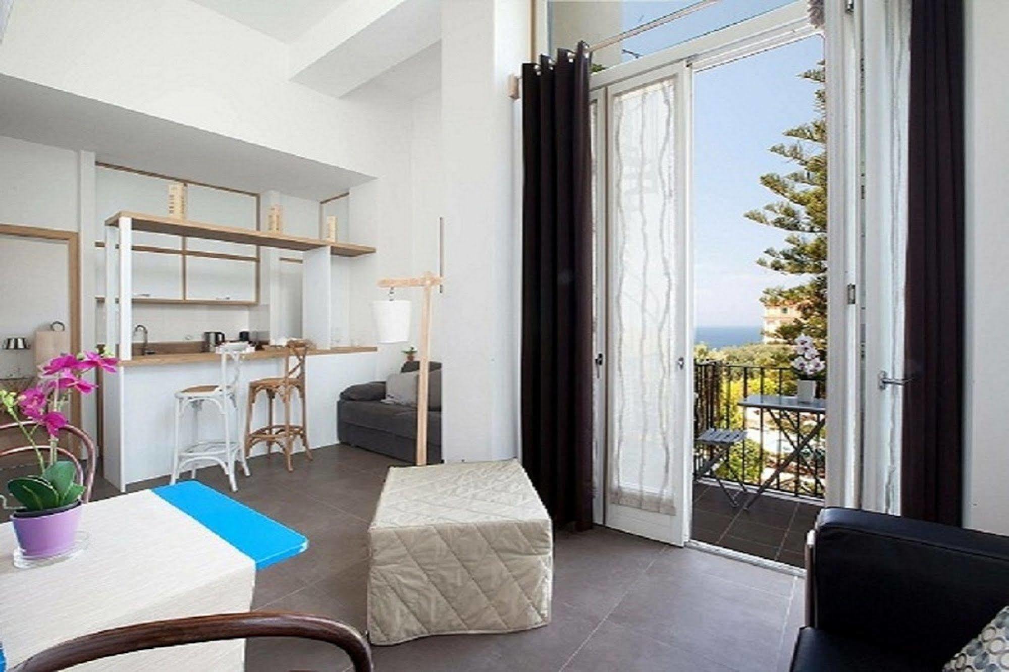 Agora Apartments ซอร์เรนโต ภายนอก รูปภาพ